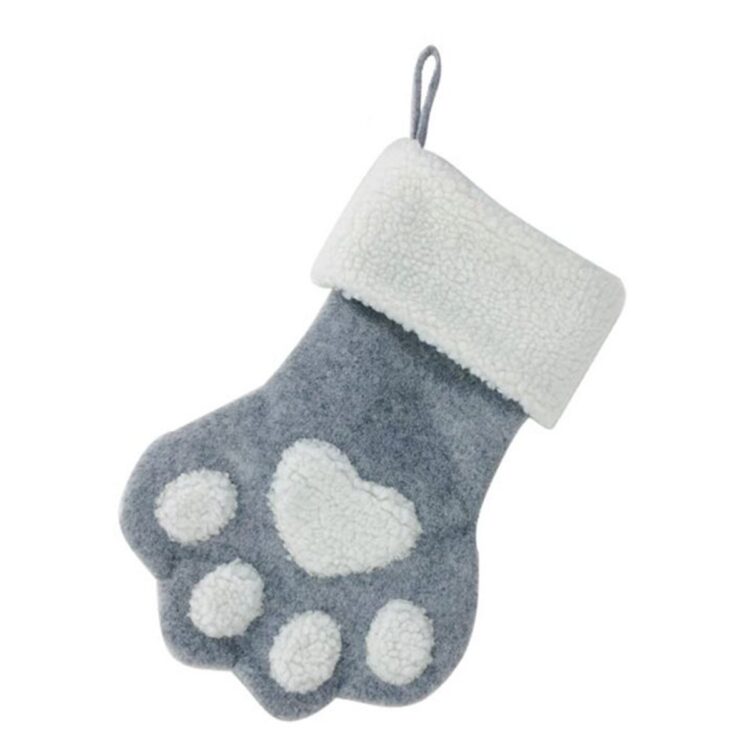 Grå julestrømpe til hund og katt - fylles med favoritter